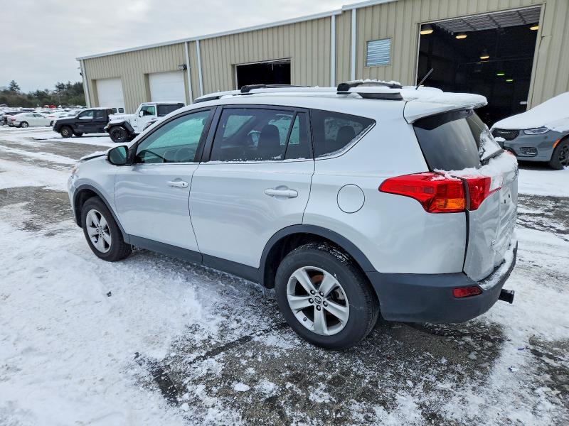 Photo 2 from auction – 2015 TOYOTA RAV4 XLE with VIN 2T3RFREV8FW399808