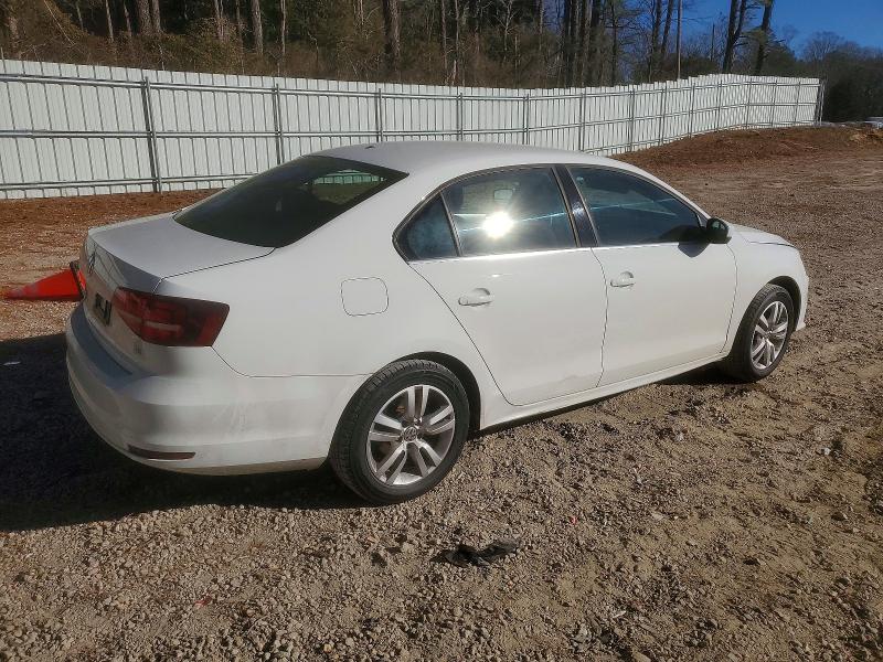 Photo 3 from auction – 2017 VOLKSWAGEN JETTA S with VIN 3VW167AJ9HM287184