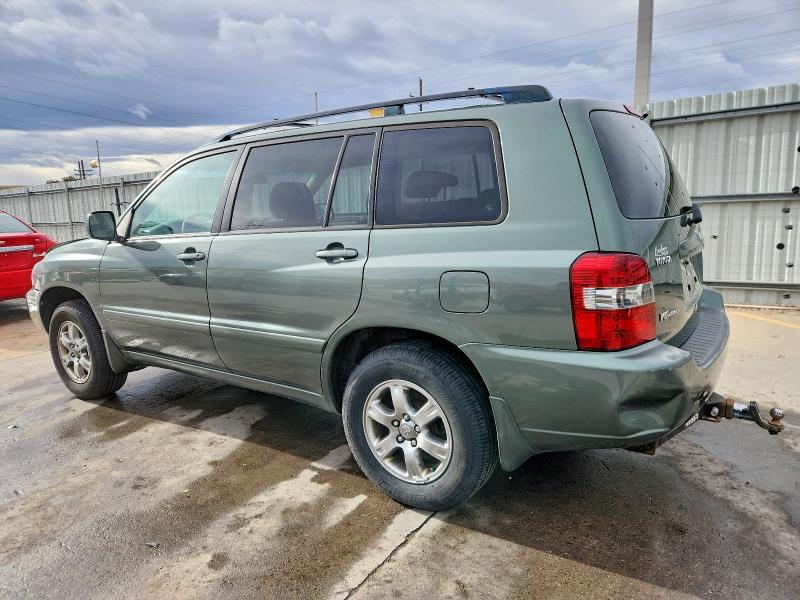 Photo 2 from auction – 2005 TOYOTA HIGHLANDER with VIN JTEEP21A750123415
