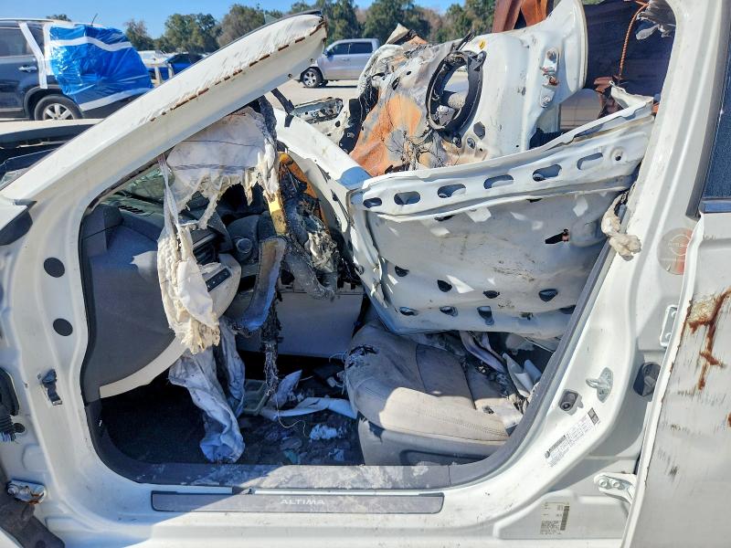 Photo 7 from auction – 2022 NISSAN ALTIMA with VIN 1N4BL4EV3NN311790