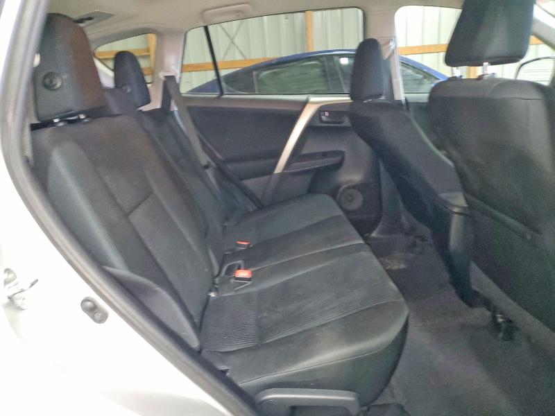 Photo 11 from auction – 2014 TOYOTA RAV4 LE with VIN 2T3BFREV5EW226098