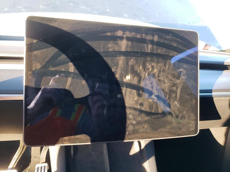 Foto 9 de la subasta – 2022 TESLA MODEL Y con VIN 7SAYGDEF5NF340307