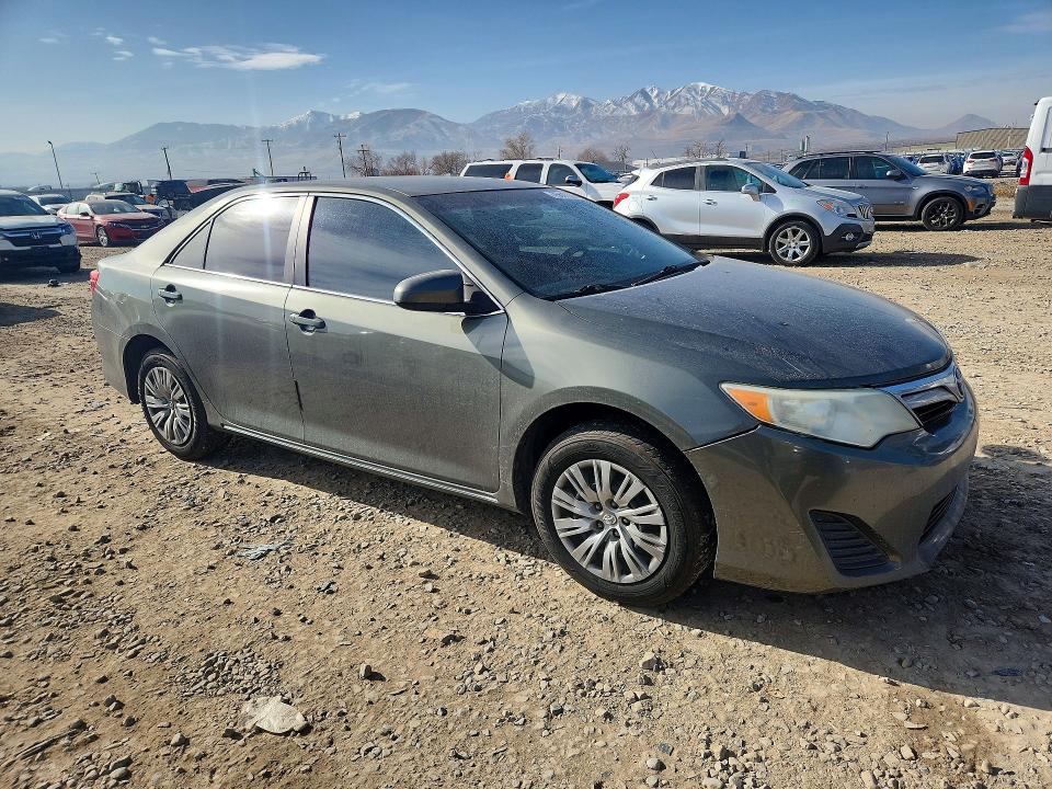 Zdjęcie 4 z aukcji – 2012 TOYOTA CAMRY BASE z VIN 4T1BF1FK4CU574938