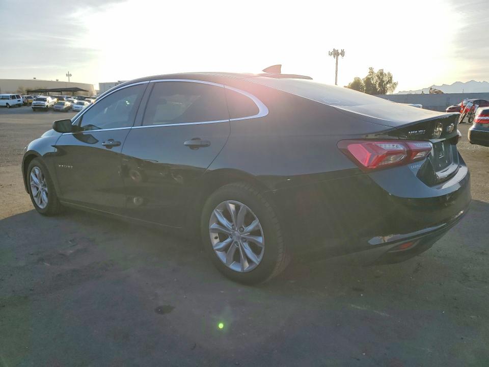 Photo 2 from auction – 2019 CHEVROLET MALIBU with VIN 1G1ZD5ST8KF122744