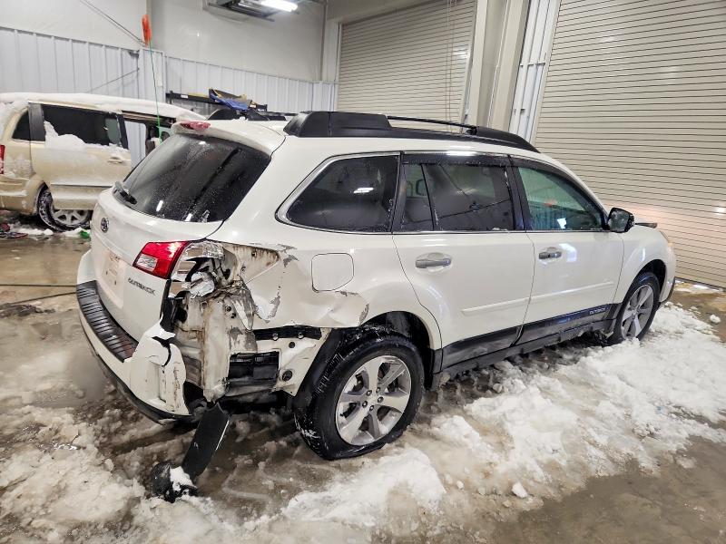 Photo 3 from auction – 2014 SUBARU OUTBACK 2. with VIN 4S4BRCPCXE3268703