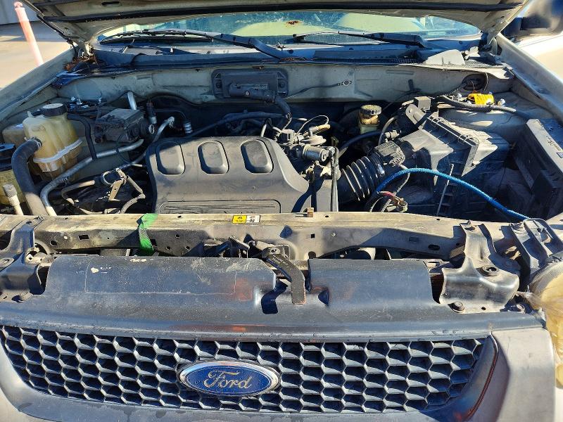 Photo 11 from auction – 2004 FORD ESCAPE XLS with VIN 1FMYU02184DA22593