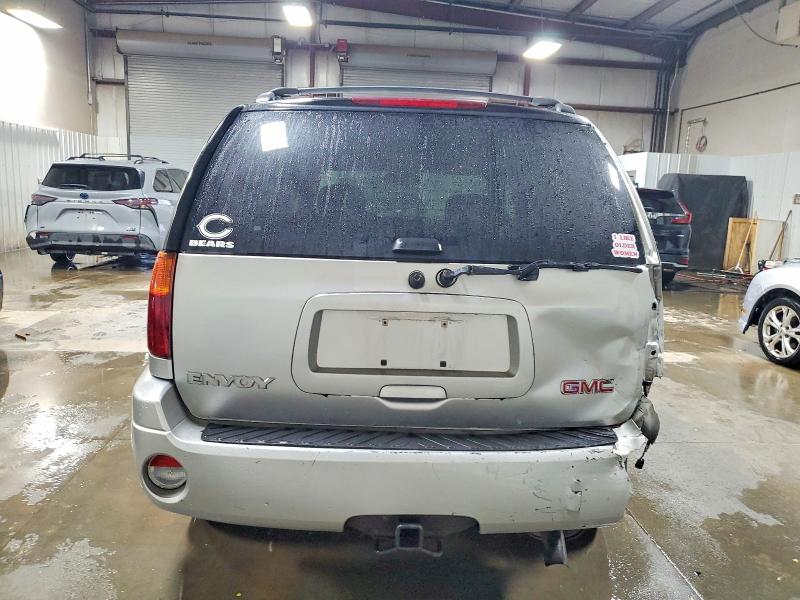 Photo 6 from auction – 2005 GMC ENVOY with VIN 1GKDT13S852342792