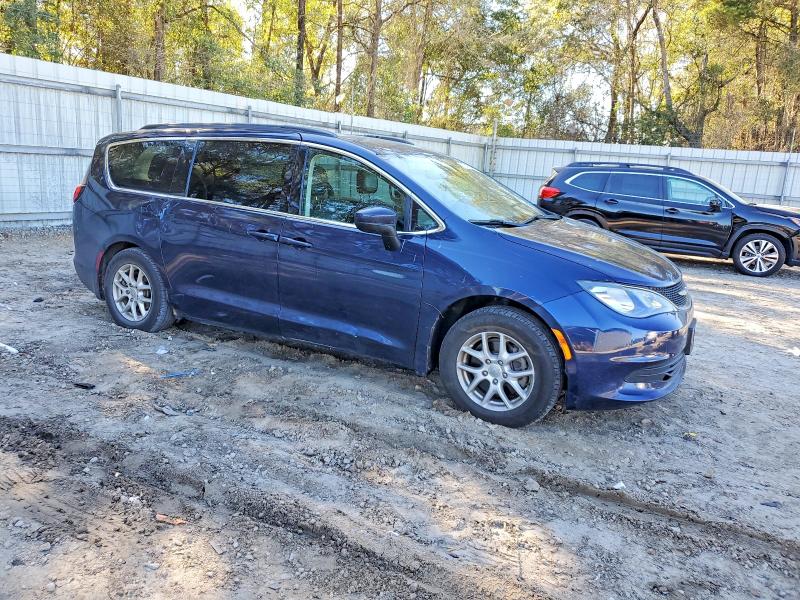 Photo 4 from auction – 2020 CHRYSLER VOYAGER LX with VIN 2C4RC1DG6LR157067