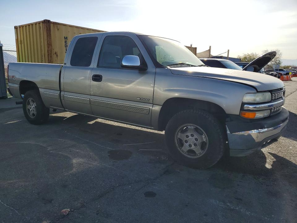 Photo 4 from auction – 2001 CHEVROLET SILVERADO with VIN 1GCEK19T91E112657