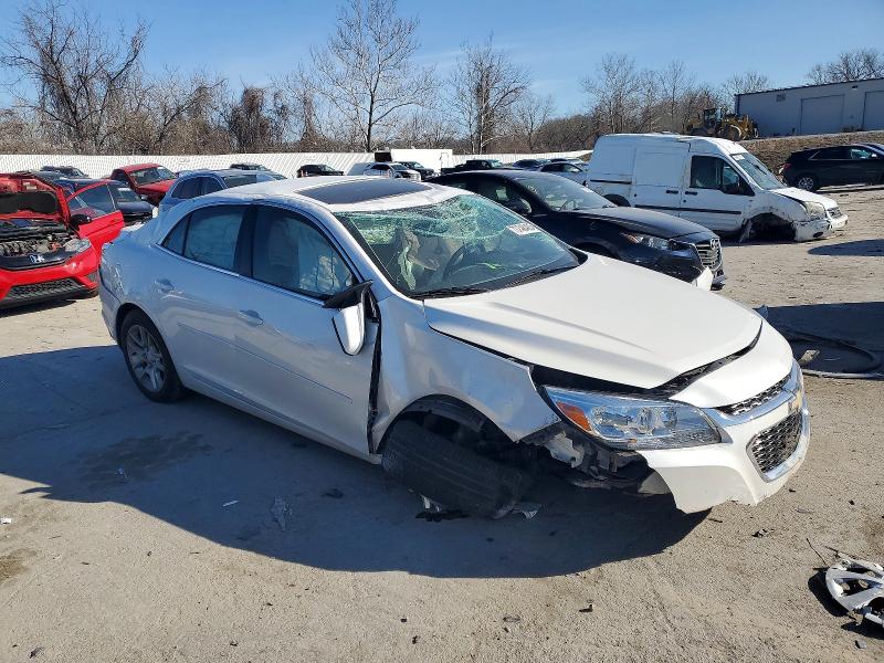 Photo 4 from auction – 2015 CHEVROLET MALIBU with VIN 1G11C5SL2FF223011