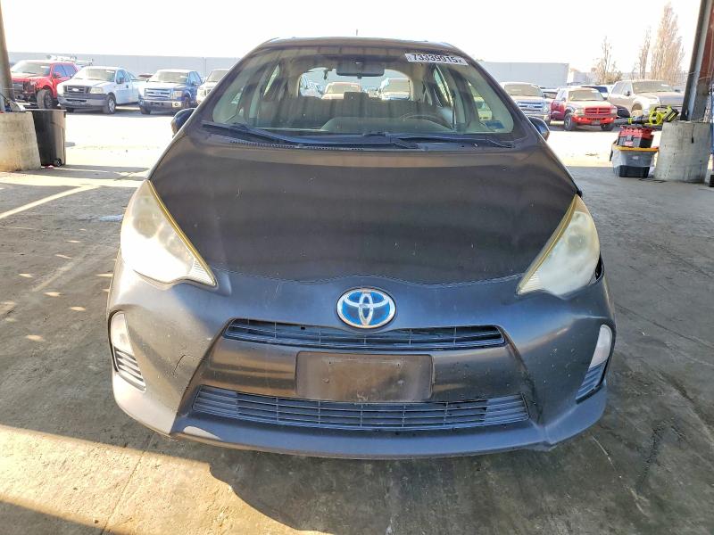 Photo 5 from auction – 2013 TOYOTA PRIUS C with VIN JTDKDTB30D1036759