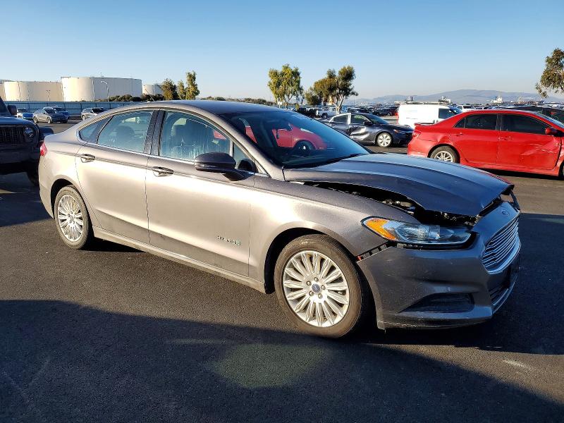 Photo 4 from auction – 2013 FORD FUSION SE with VIN 3FA6P0LU3DR298544