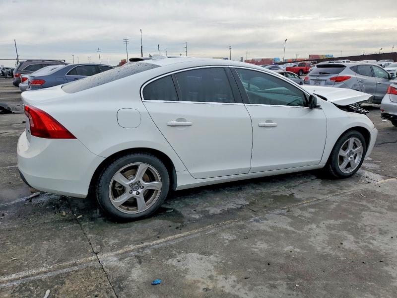 Photo 3 from auction – 2012 VOLVO S60 T5 with VIN YV1622FS7C2082823