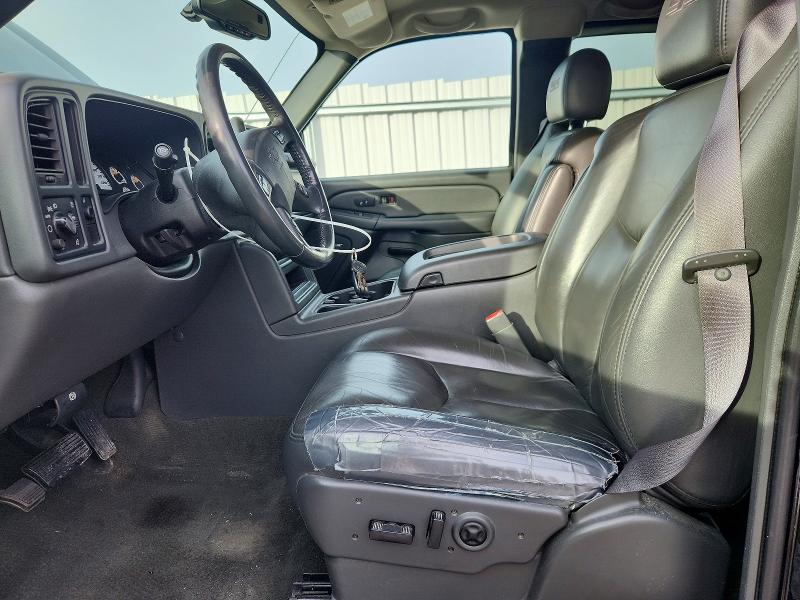 Photo 7 from auction – 2005 CHEVROLET SILVERADO with VIN 2GCEK19N751186636