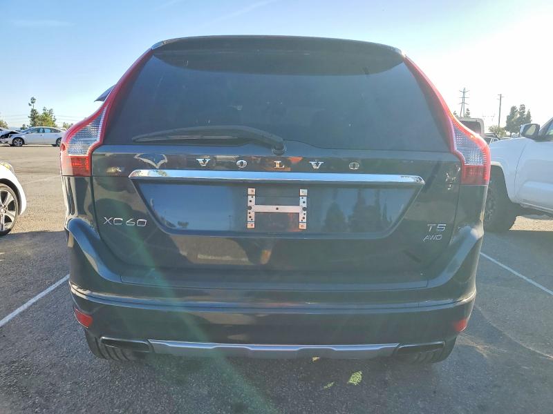 Photo 6 from auction – 2015 VOLVO XC60 T5 PR with VIN YV4612RK0F2631607