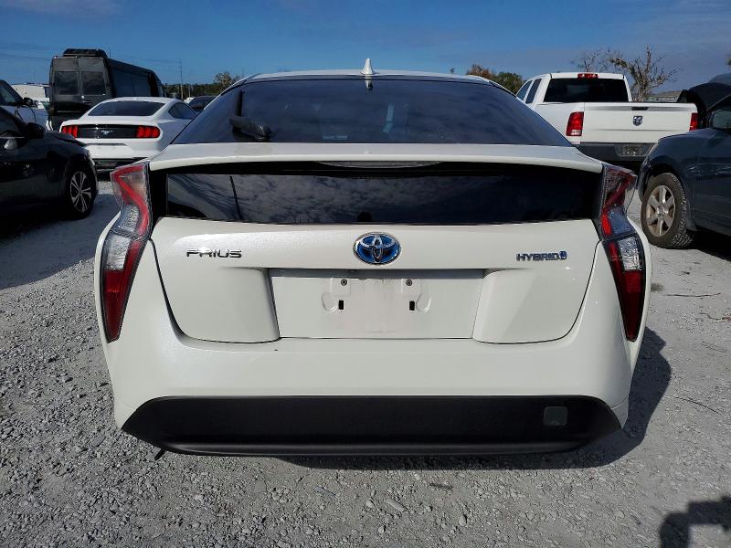 Photo 6 from auction – 2016 TOYOTA PRIUS with VIN JTDKARFU3G3027383
