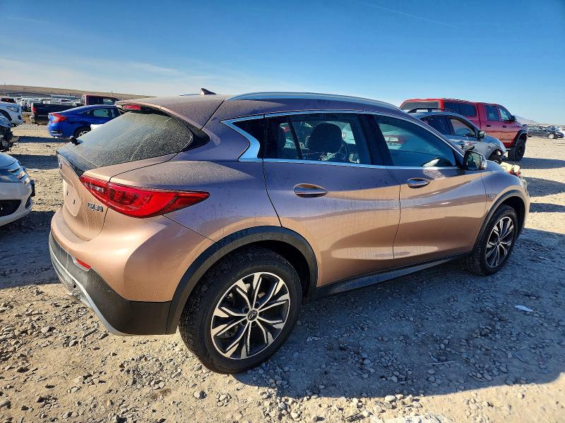 Photo 3 from auction – 2017 INFINITY QX30 with VIN SJKCH5CR9HA034762