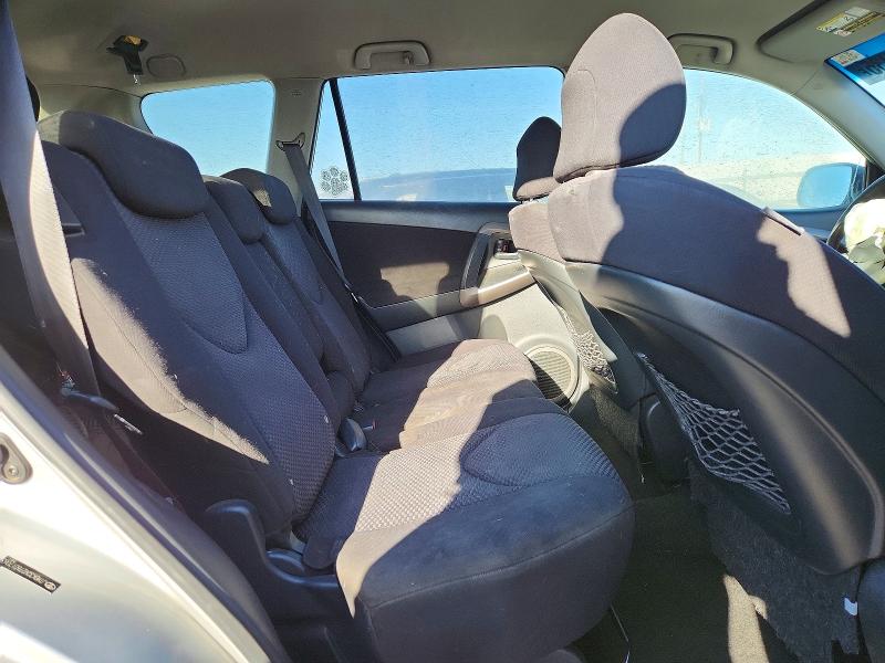 Photo 11 from auction – 2007 TOYOTA RAV4 SPORT with VIN JTMBK32V276017063