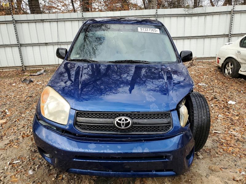 Photo 5 from auction – 2004 TOYOTA RAV4 with VIN JTEGD20V740040233