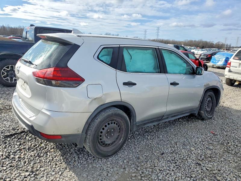 Photo 3 from auction – 2018 NISSAN ROGUE S with VIN 5N1AT2MT9JC770866