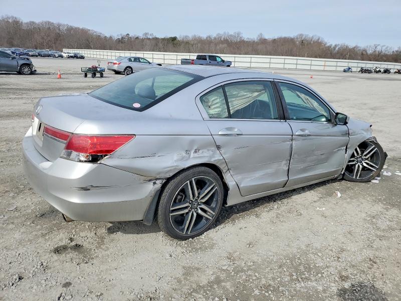 Photo 3 from auction – 2011 HONDA ACCORD LX with VIN 1HGCP2F33BA013930