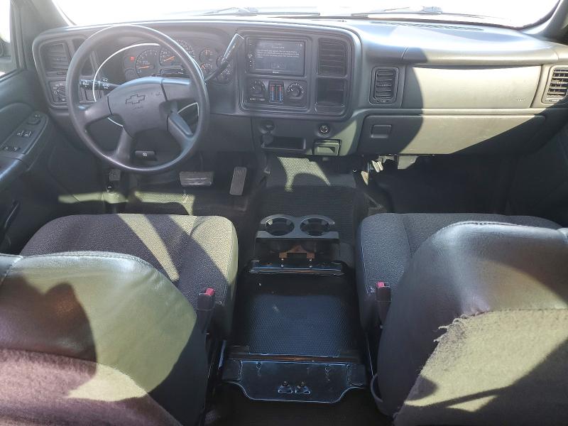 Photo 8 from auction – 2005 CHEVROLET SILVERADO with VIN 1GCEC19V85E298020