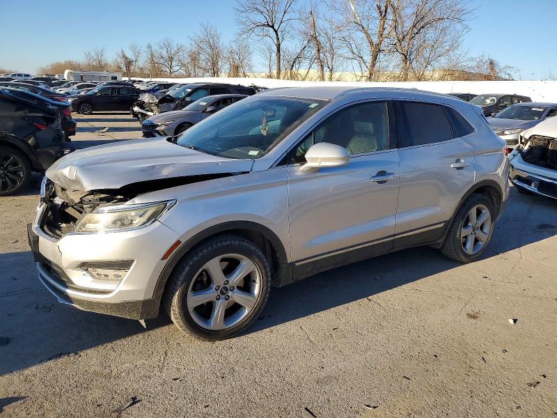 LINCOLN MKC 2015 with VIN 5LMCJ1A92FUJ41255 - Photo from auction
