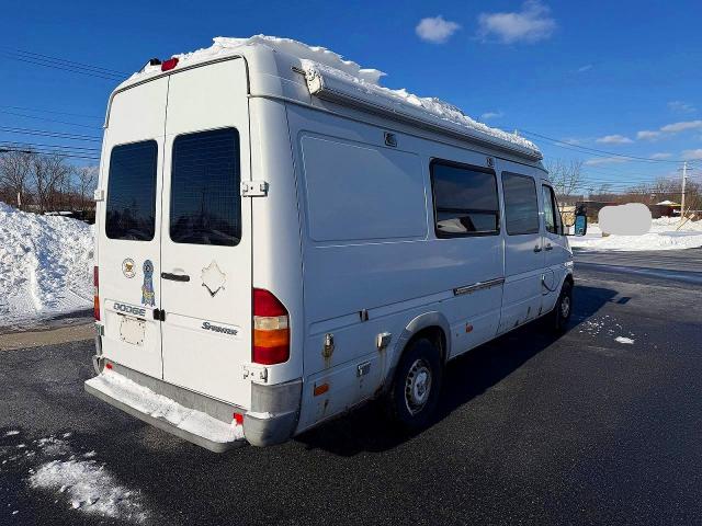 Photo 4 from auction – 2004 SPRINTER 2500 SPRIN with VIN WD2PD744445649445