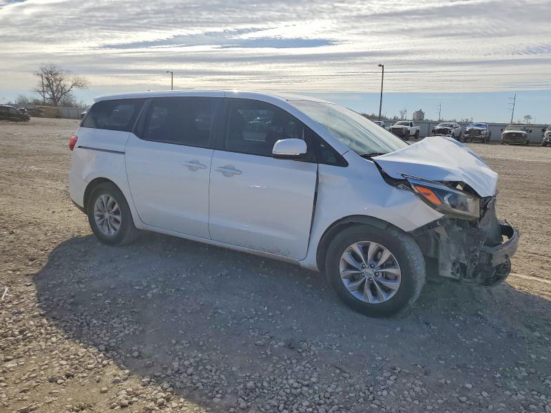 Photo 4 from auction – 2019 KIA SEDONA with VIN KNDMA5C19K6508998