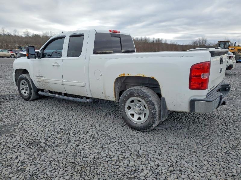 Photo 2 from auction – 2013 CHEVROLET SILVERADO with VIN 1GCRKTE26DZ357455