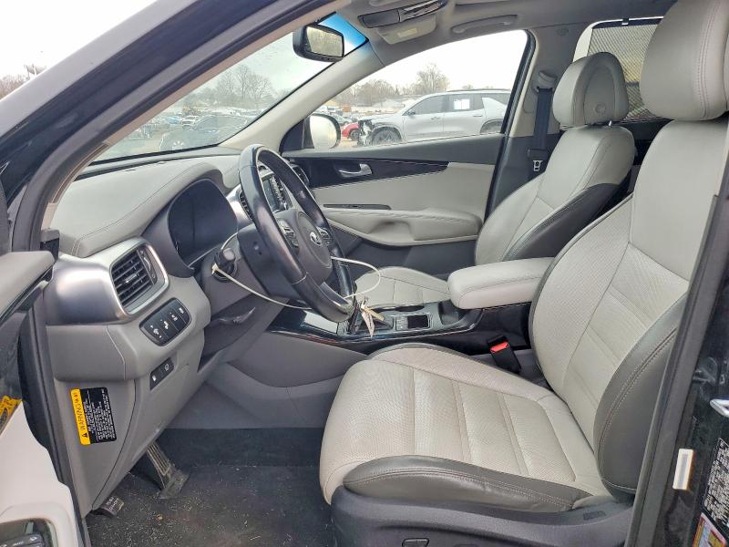 Photo 7 from auction – 2016 KIA SORENTO SX with VIN 5XYPKDA56GG004133