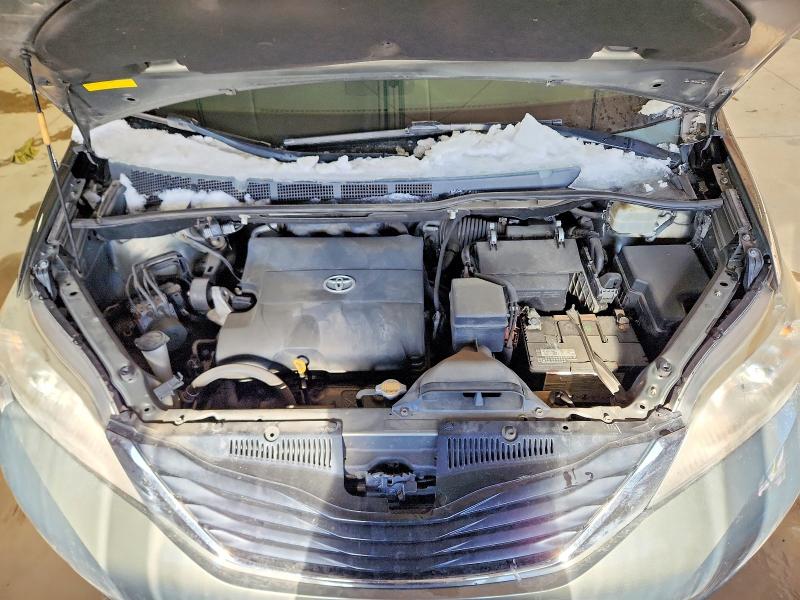 Photo 12 from auction – 2011 TOYOTA SIENNA LE with VIN 5TDKK3DC6BS102170
