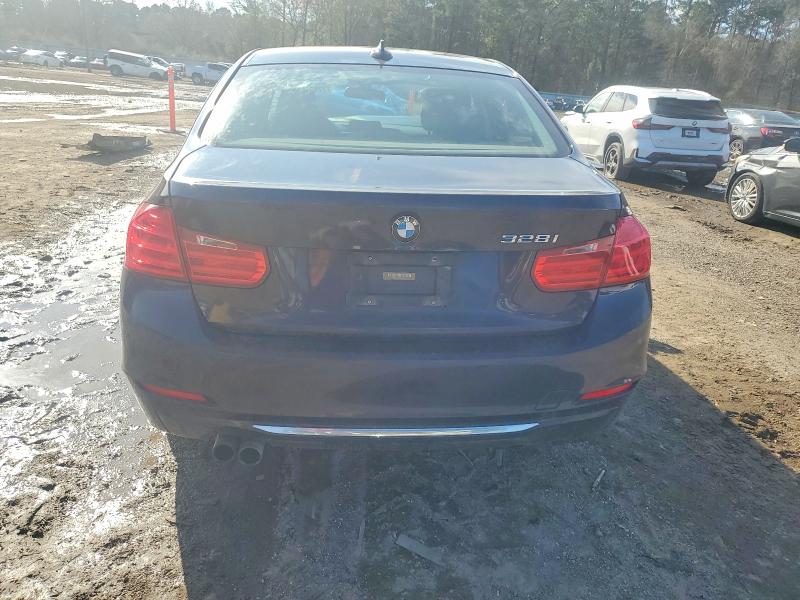 Photo 6 from auction – 2012 BMW 328 I with VIN WBA3A5C51CF346281