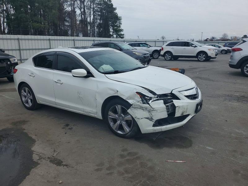 Photo 4 from auction – 2014 ACURA ILX 20 TEC with VIN 19VDE1F72EE004166