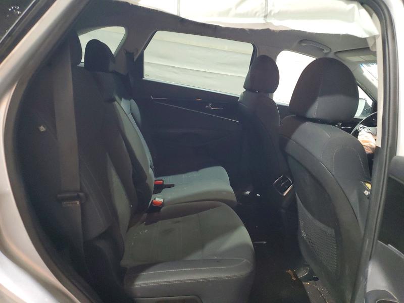 Photo 11 from auction – 2019 KIA SORENTO LX with VIN 5XYPGDA54KG490645