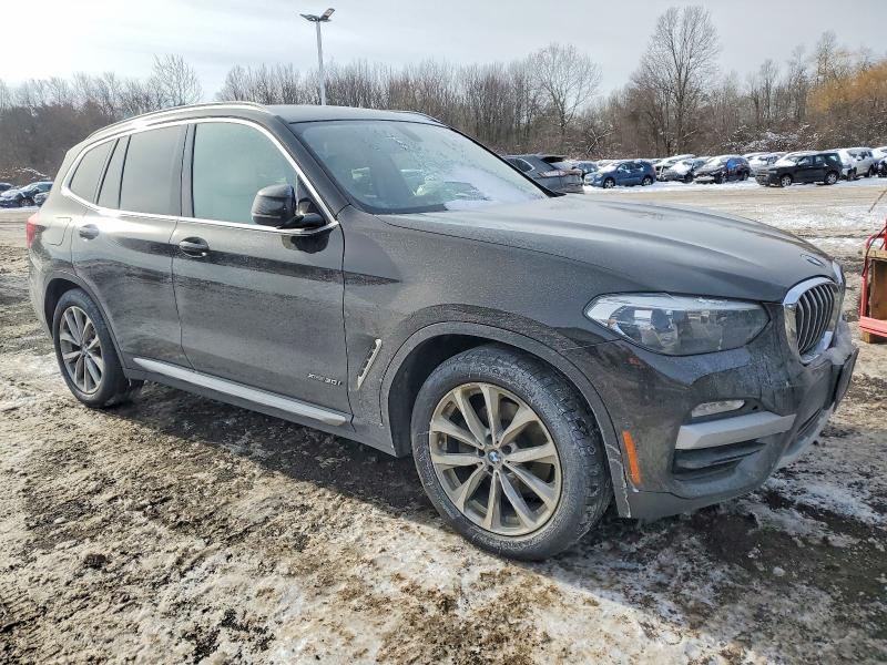 Photo 4 from auction – 2018 BMW X3 XDRIVE3 with VIN 5UXTR9C55JLD62146
