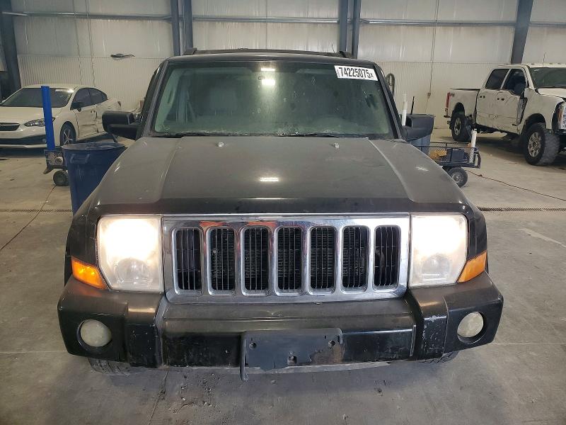 Photo 5 from auction – 2006 JEEP COMMANDER with VIN 1J8HG58216C254849