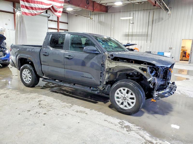 Photo 4 from auction – 2025 TOYOTA TACOMA DOU with VIN 3TMLB5JN3SM131454
