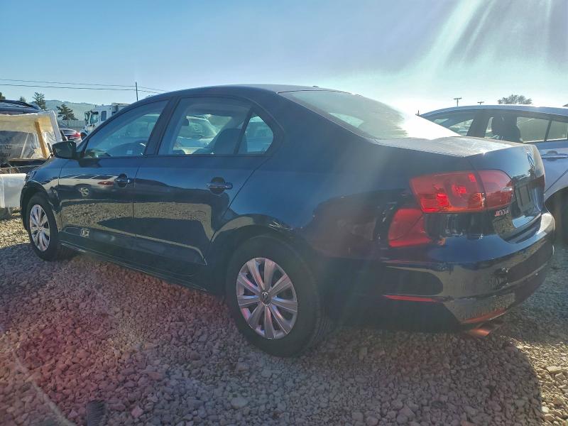 Photo 2 from auction – 2013 VOLKSWAGEN JETTA BASE with VIN 3VW2K7AJ2DM378002