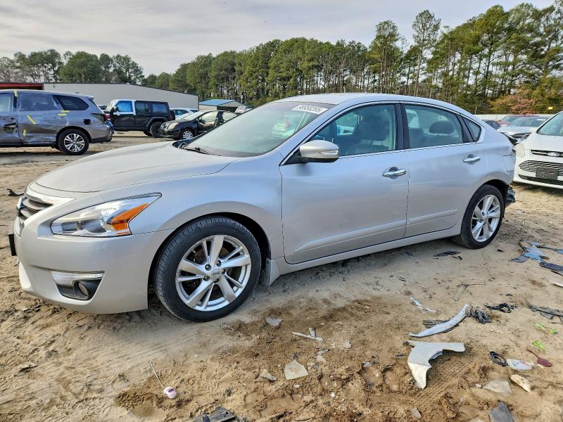 Photo 1 from auction – 2015 NISSAN ALTIMA 2.5 with VIN 1N4AL3AP1FN352689