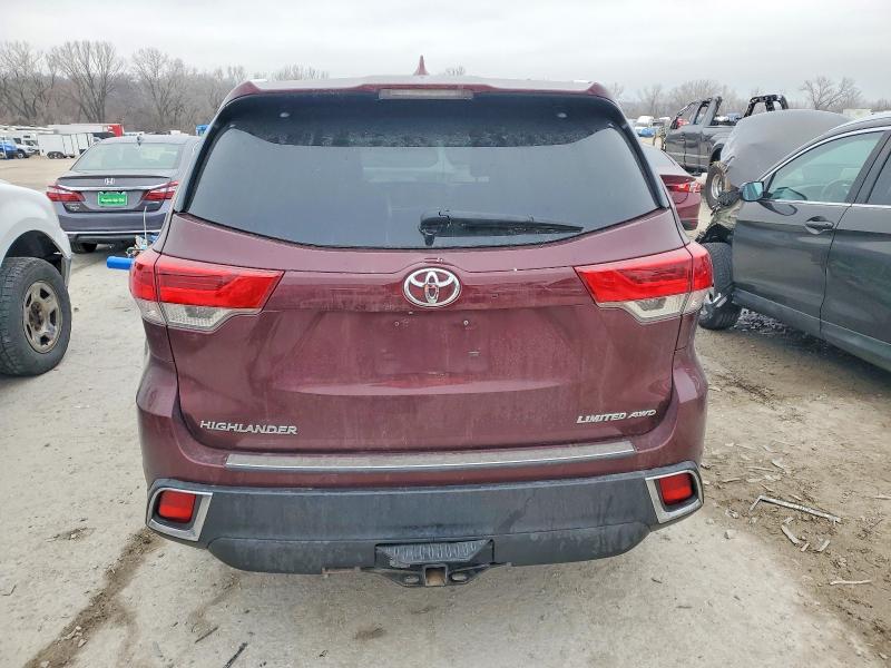 Photo 6 from auction – 2019 TOYOTA HIGHLANDER with VIN 5TDDZRFH6KS956365