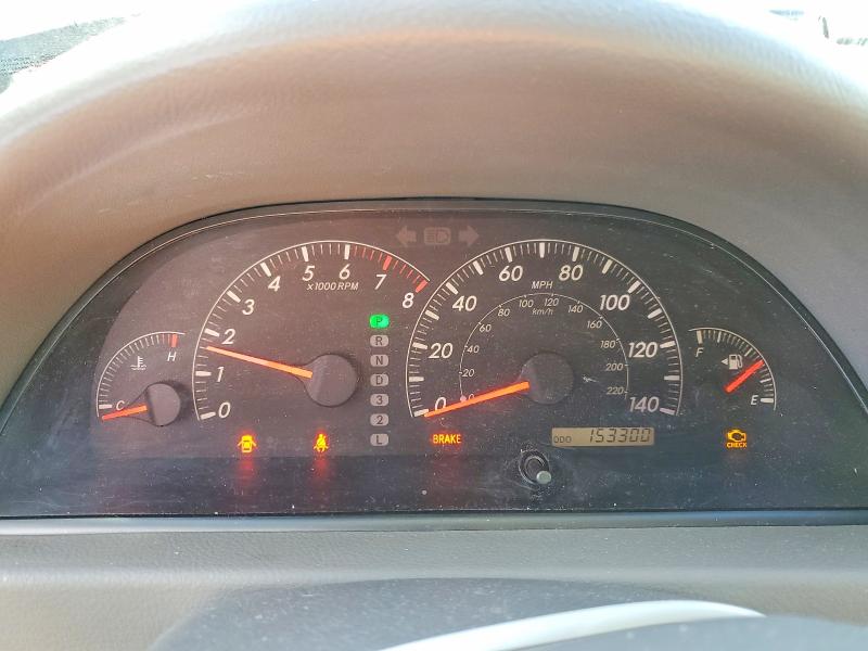 Photo 9 from auction – 2005 TOYOTA CAMRY LE with VIN 4T1BE30K65U099738