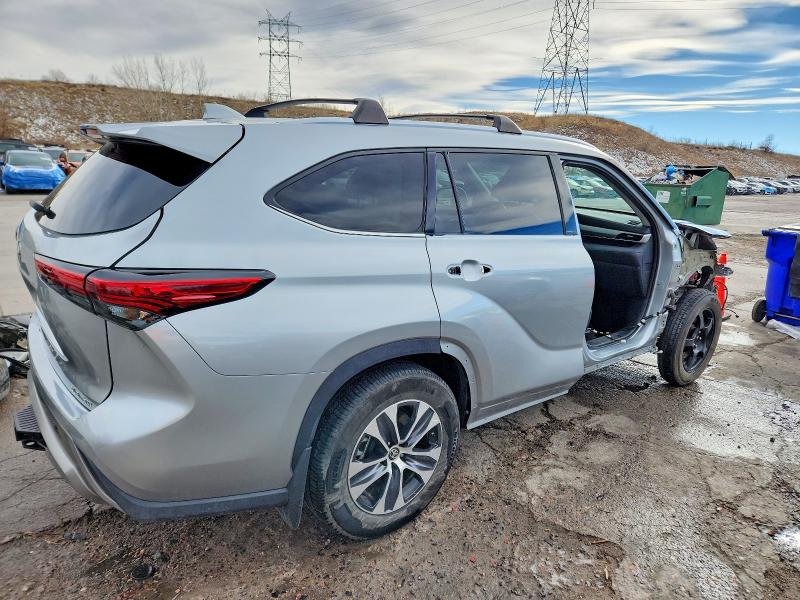 Photo 3 from auction – 2020 TOYOTA HIGHLANDER with VIN 5TDHZRBH3LS519481