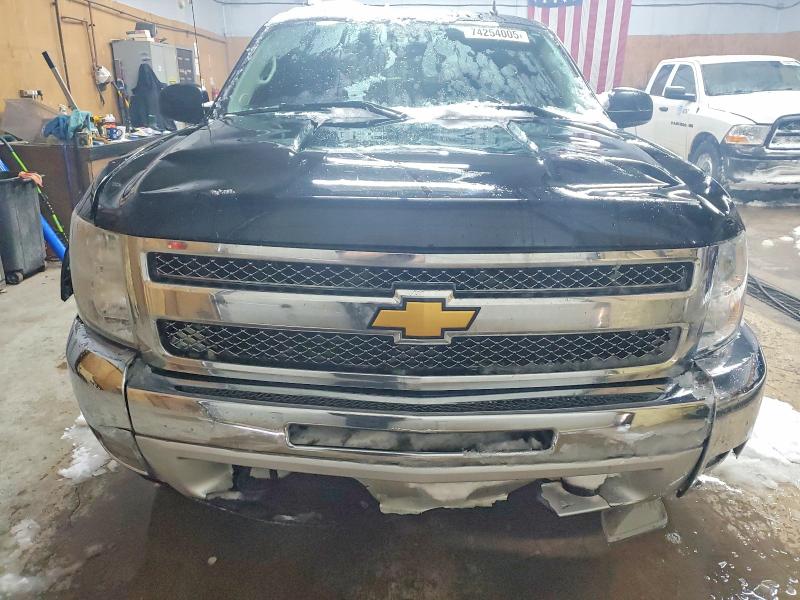 Photo 5 from auction – 2013 CHEVROLET SILVERADO with VIN 1GCRKSE73DZ375238