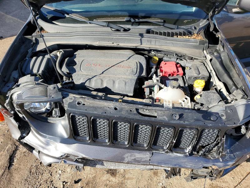 Photo 11 from auction – 2020 JEEP RENEGADE with VIN ZACNJBBBXLPL32617
