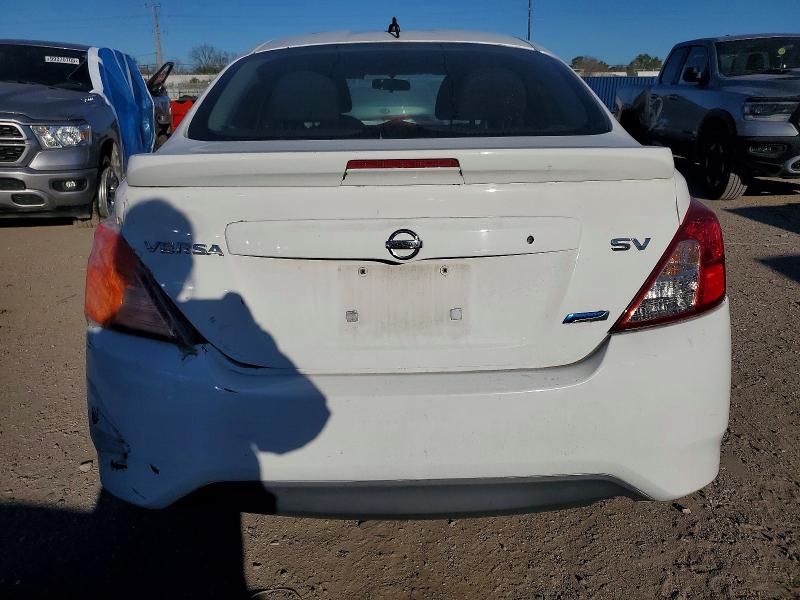 Photo 6 from auction – 2017 NISSAN VERSA S with VIN 3N1CN7AP5HL842773