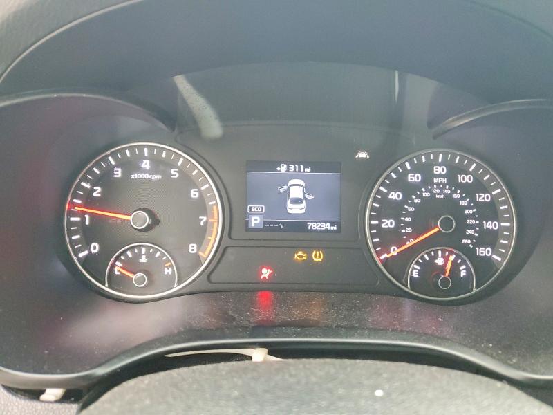 Photo 9 from auction – 2019 KIA OPTIMA with VIN 5XXGT4L33KG319395