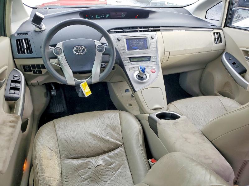 Photo 8 from auction – 2014 TOYOTA PRIUS with VIN JTDKN3DU3E1818767