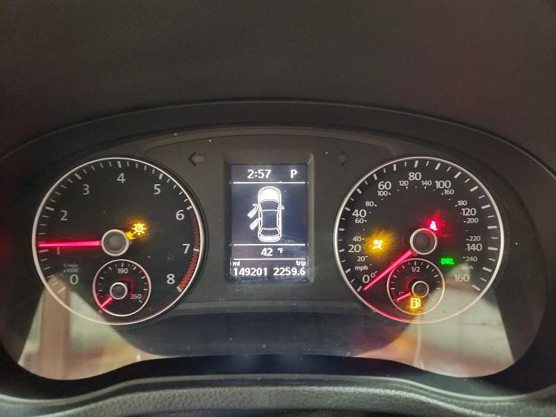 Photo 9 from auction – 2015 VOLKSWAGEN PASSAT SE with VIN 1VWBS7A33FC064543