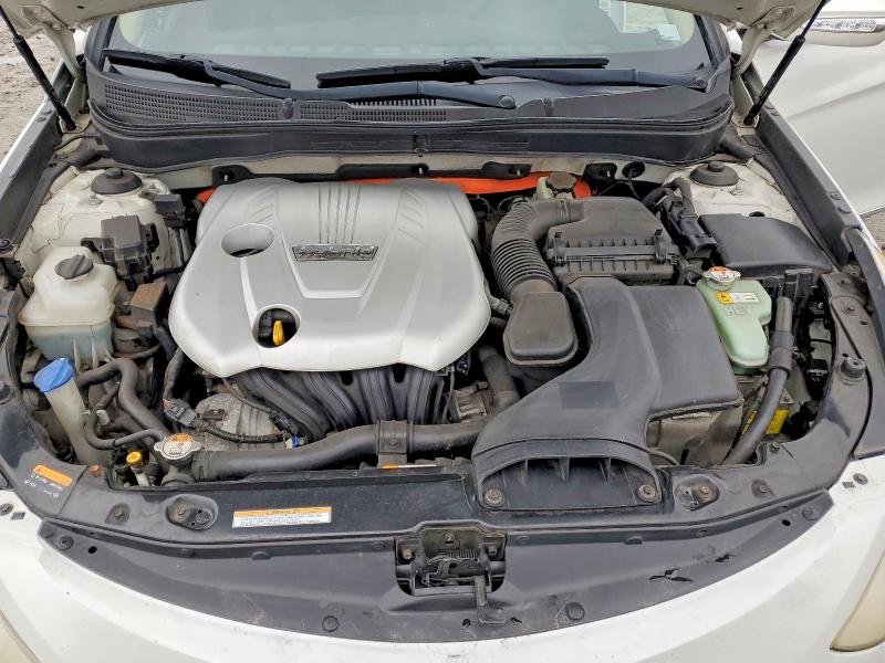 Photo 11 from auction – 2013 HYUNDAI SONATA HYB with VIN KMHEC4A48DA068614
